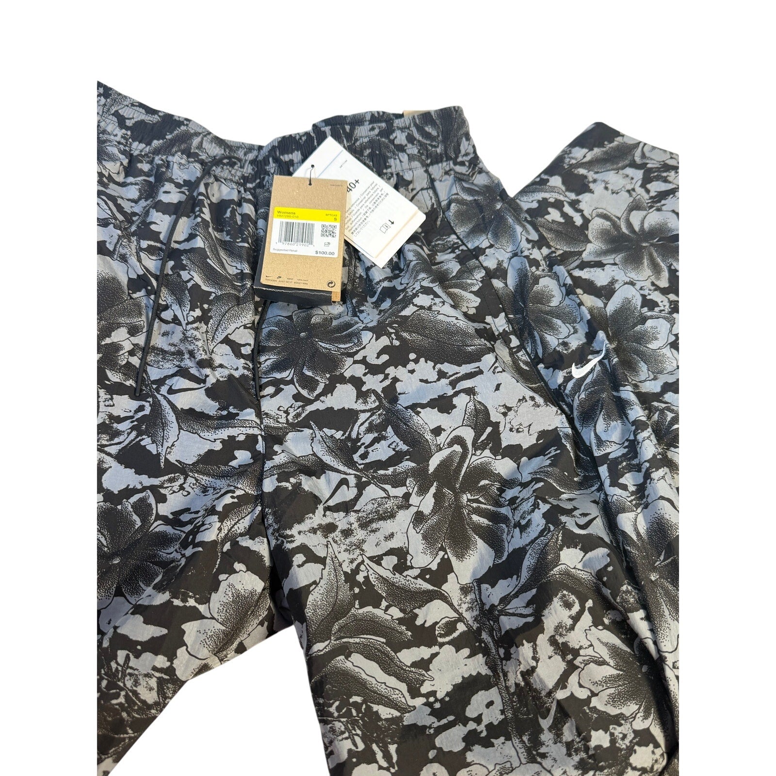Nike Dri-FIT ADV Women's Running Shorts Black Gray Floral Print Size Small