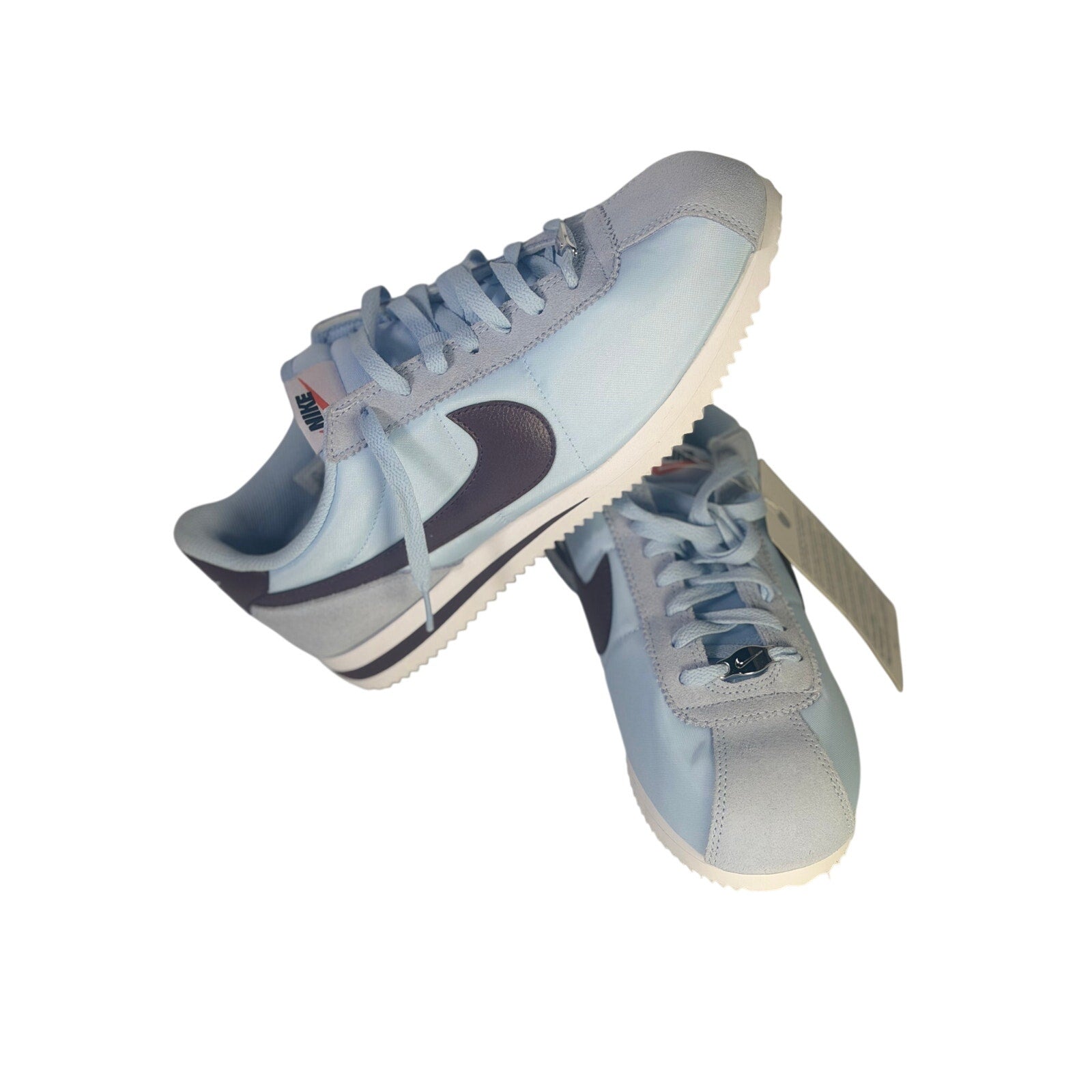 Nike Classic Cortez nylon men's sneakers in light blue and burgundy, size 8.5, with a sleek design and retro style.