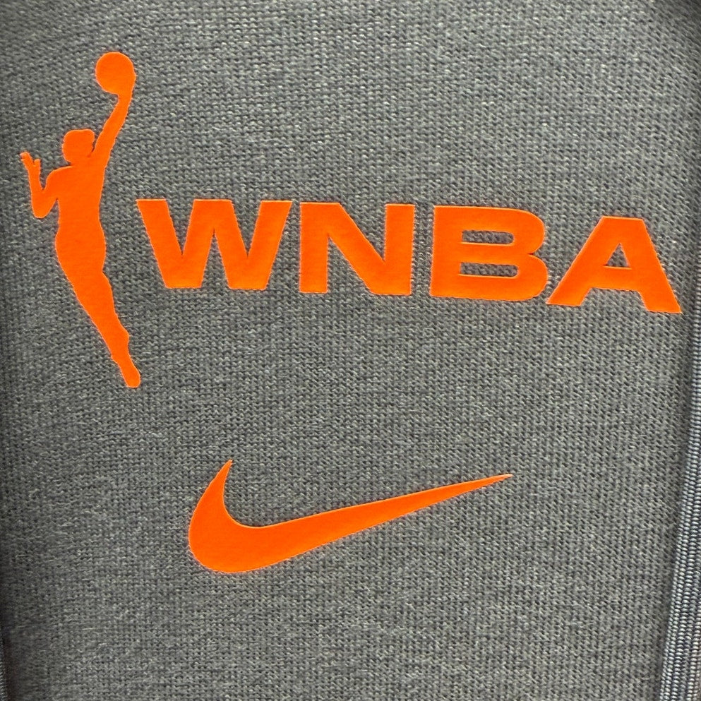 Nike Men’s WNBA Team 13 Standard Issue Basketball Hoodie – Men’s Medium