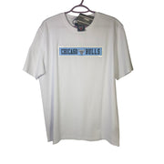 Pro Standard Chicago Bulls white men's NBA short sleeve T-shirt with team logo and large fit, casual sportswear for basketball fans.