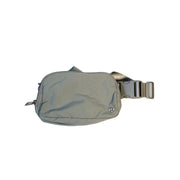 Lululemon Everywhere Belt Bag Light Gray – One Size – Crossbody Waist Pack