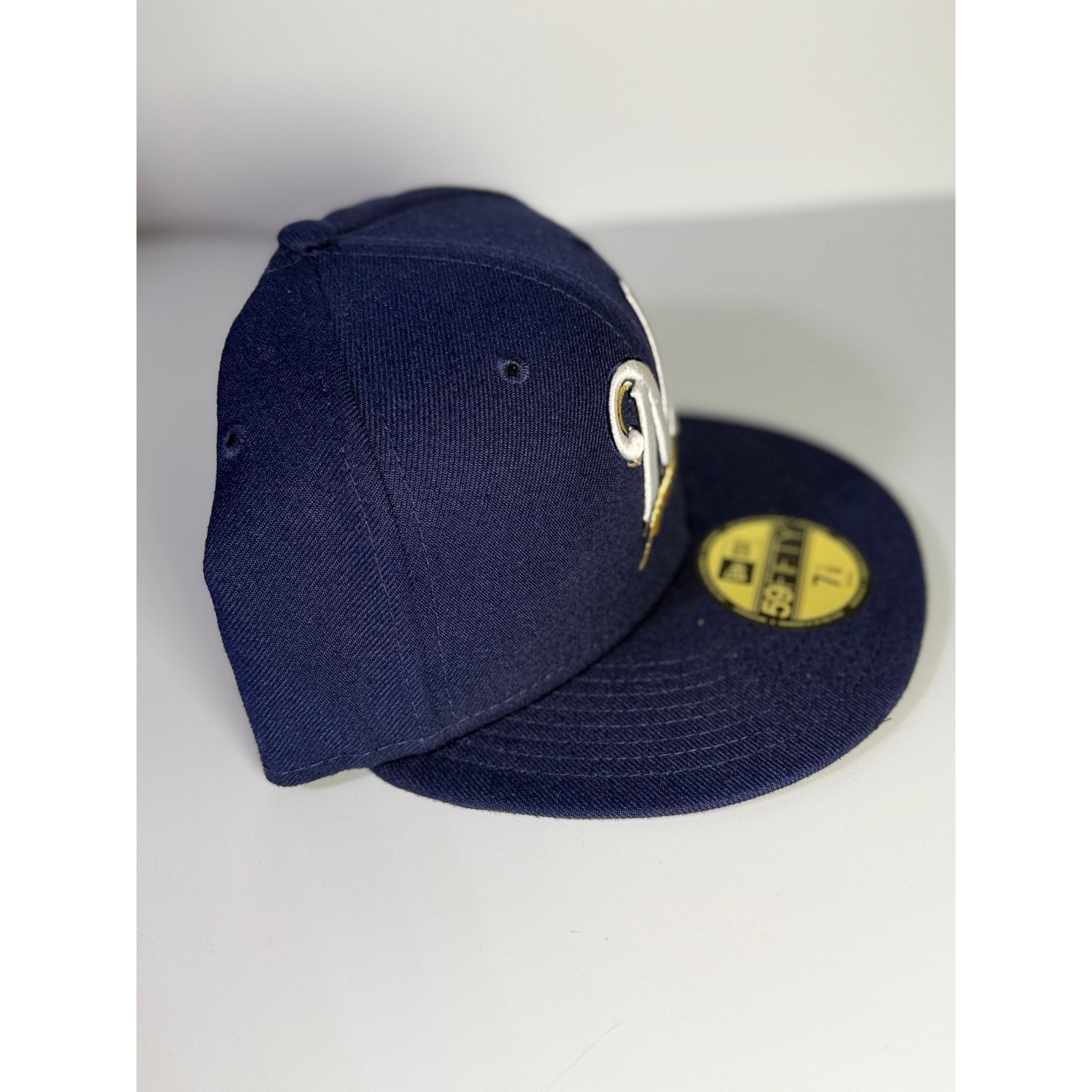 New Era Milwaukee Brewers 59FIFTY Fitted Cap Blue Size 7 1/8 MLB NWT