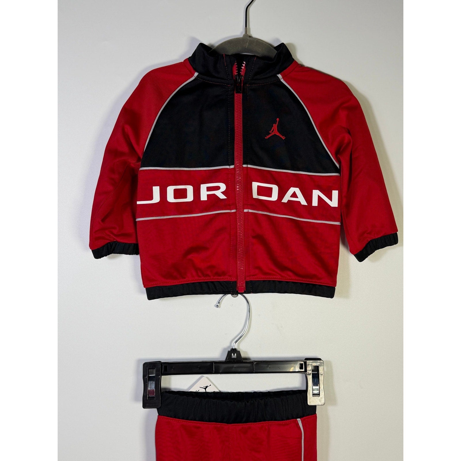 Jordan Baby Boys 2-Piece Tracksuit Jacket Pants Red Black 12M NWT