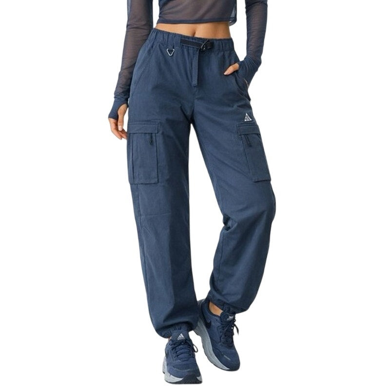 Nike ACG Smith Summit women's cargo pants in thunder blue, size L, featuring multiple pockets and durable fabric.