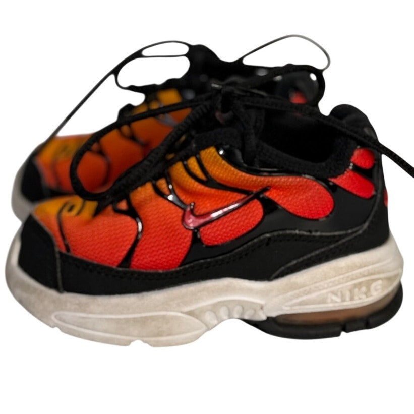 Nike Air Max Orange Red Black Lace-Up Athletic Sneakers Pre-Owned Size 5C