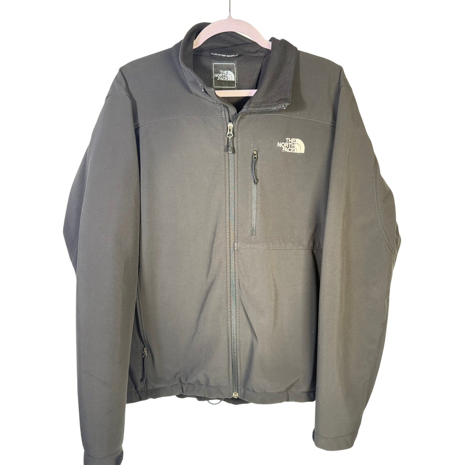 The North Face Men’s Large Black Softshell Full-Zip Fleece-Lined Jacket - front view