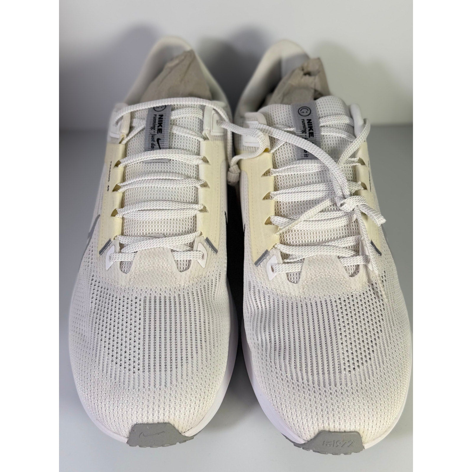 Nike Air Zoom Pegasus 40 White Running Shoes Women's US 16 DV3853-102