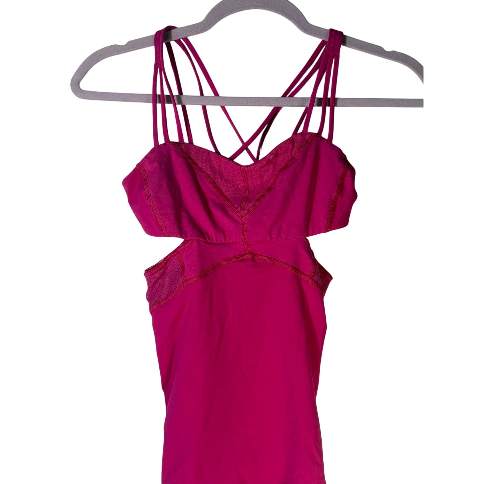 Lululemon Women’s Strappy Cutout Athletic Tank Top Magenta Size 2 Pre-owned