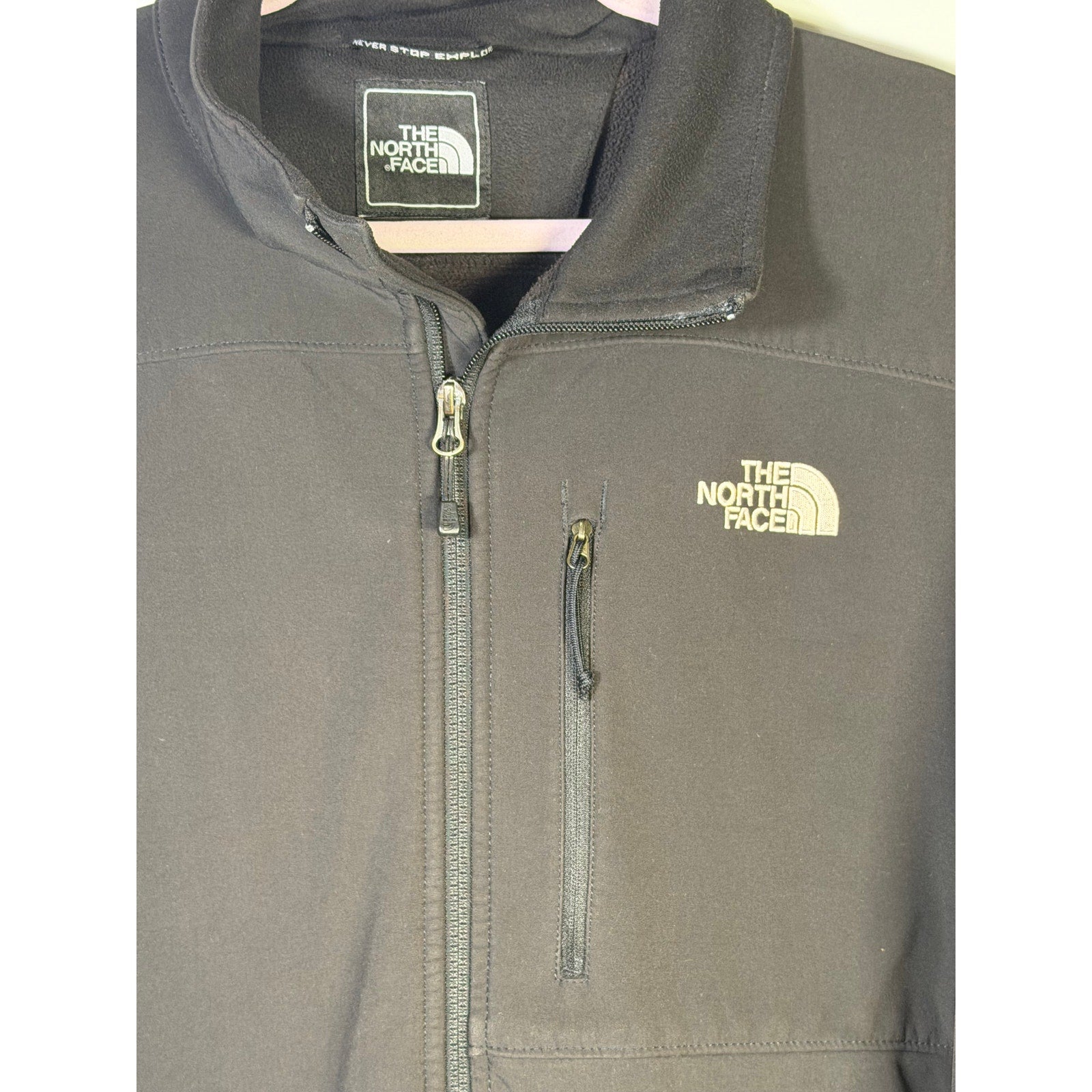 The North Face Men’s Large Black Softshell Full-Zip Fleece-Lined Jacket - back view