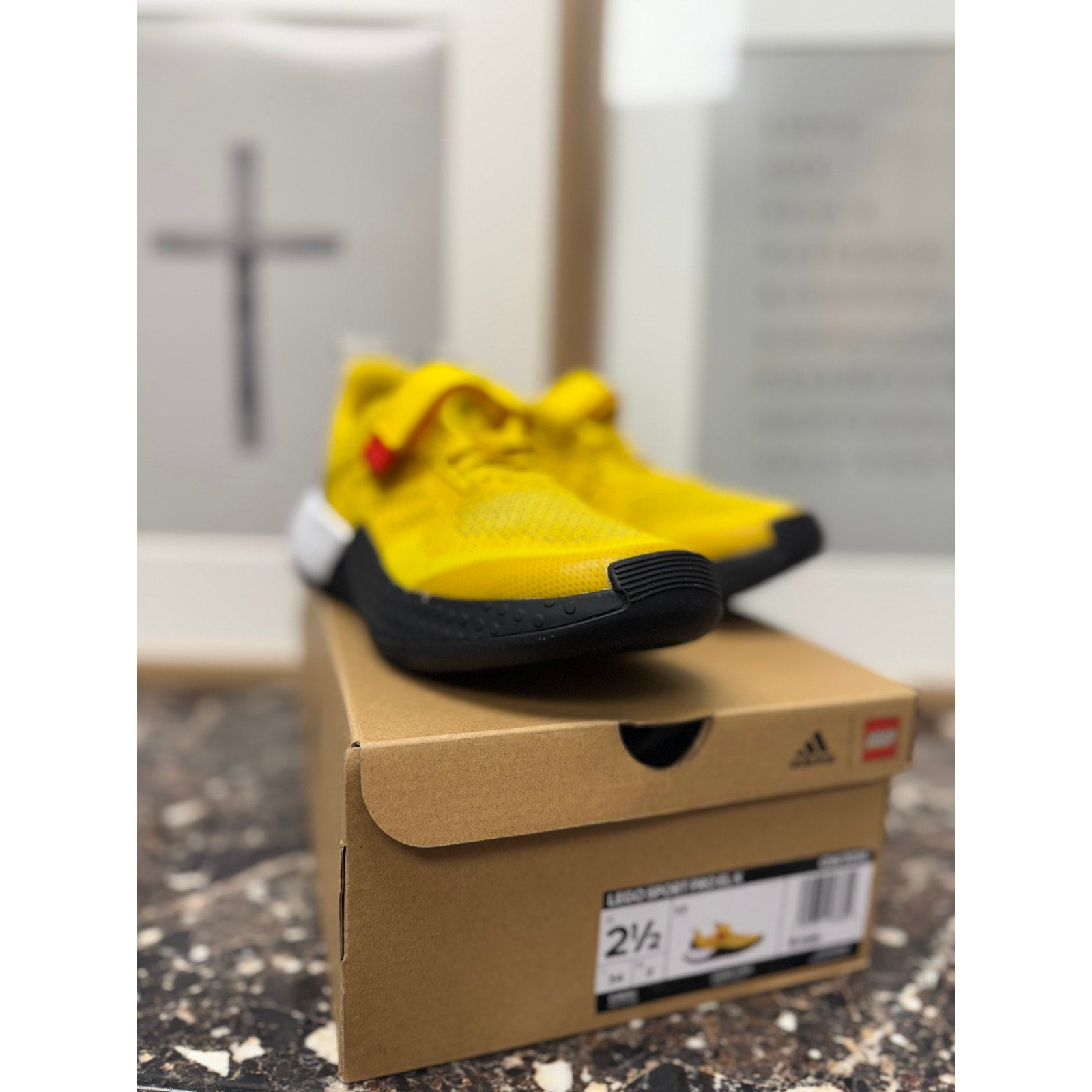 adidas x LEGO Sport Pro EL K Kids 2.5 Yellow Black Sneakers GW3014 NIB