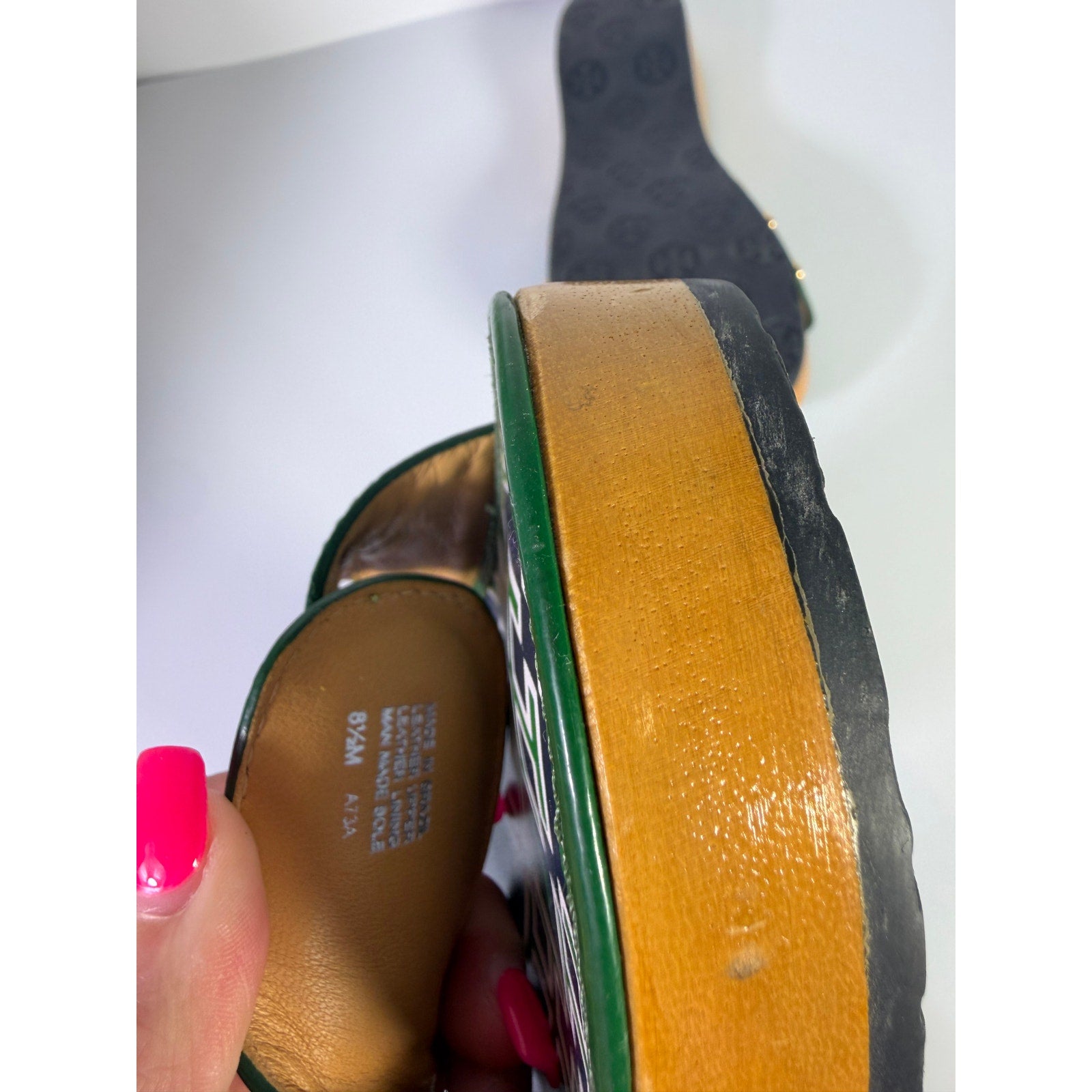 Tory Burch Green Patent Leather Slide Sandals Women's Size 8.5 Made in Brazil
