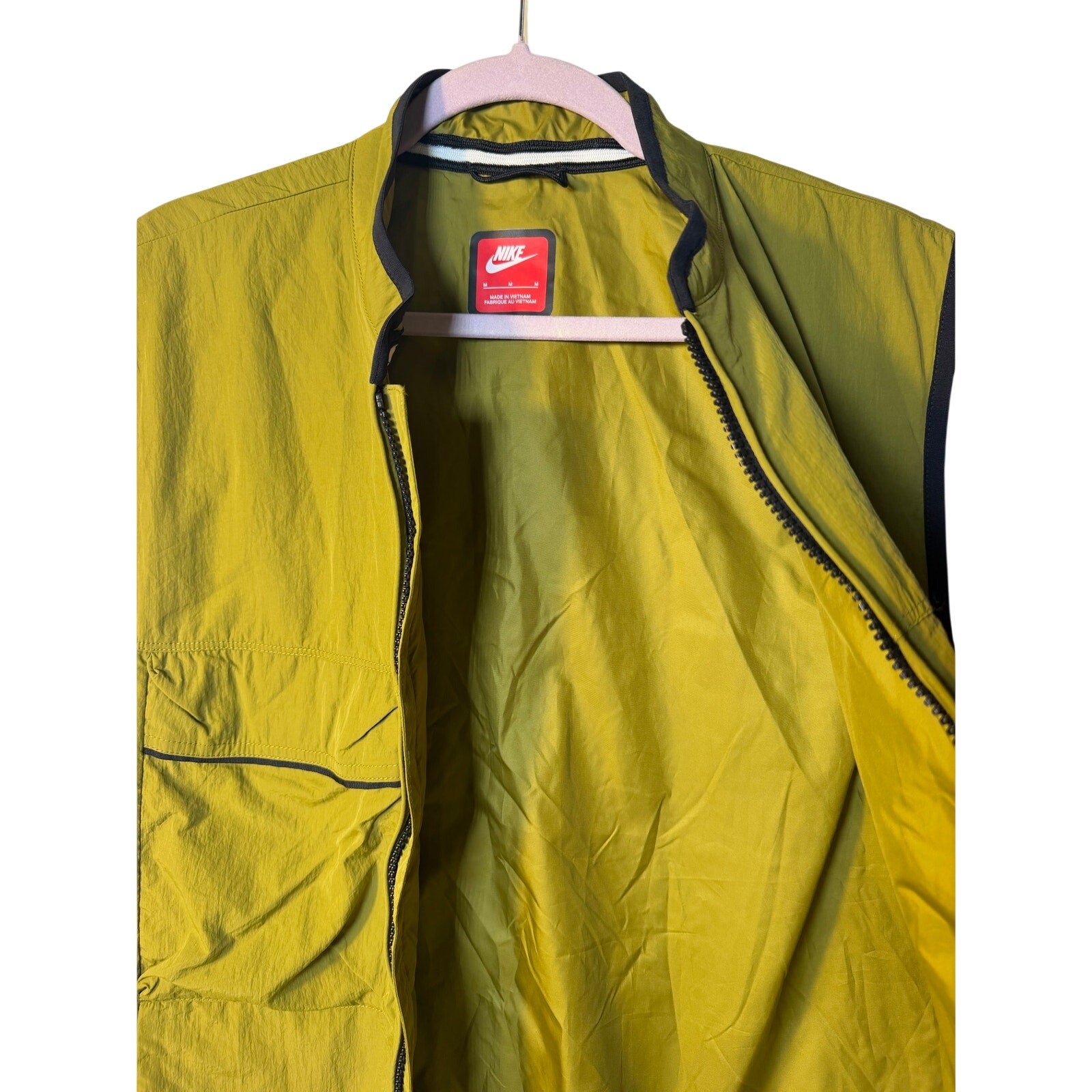 Nike Tech Woven Utility Wind Vest – Men’s Size Medium – Green – Full Zip
