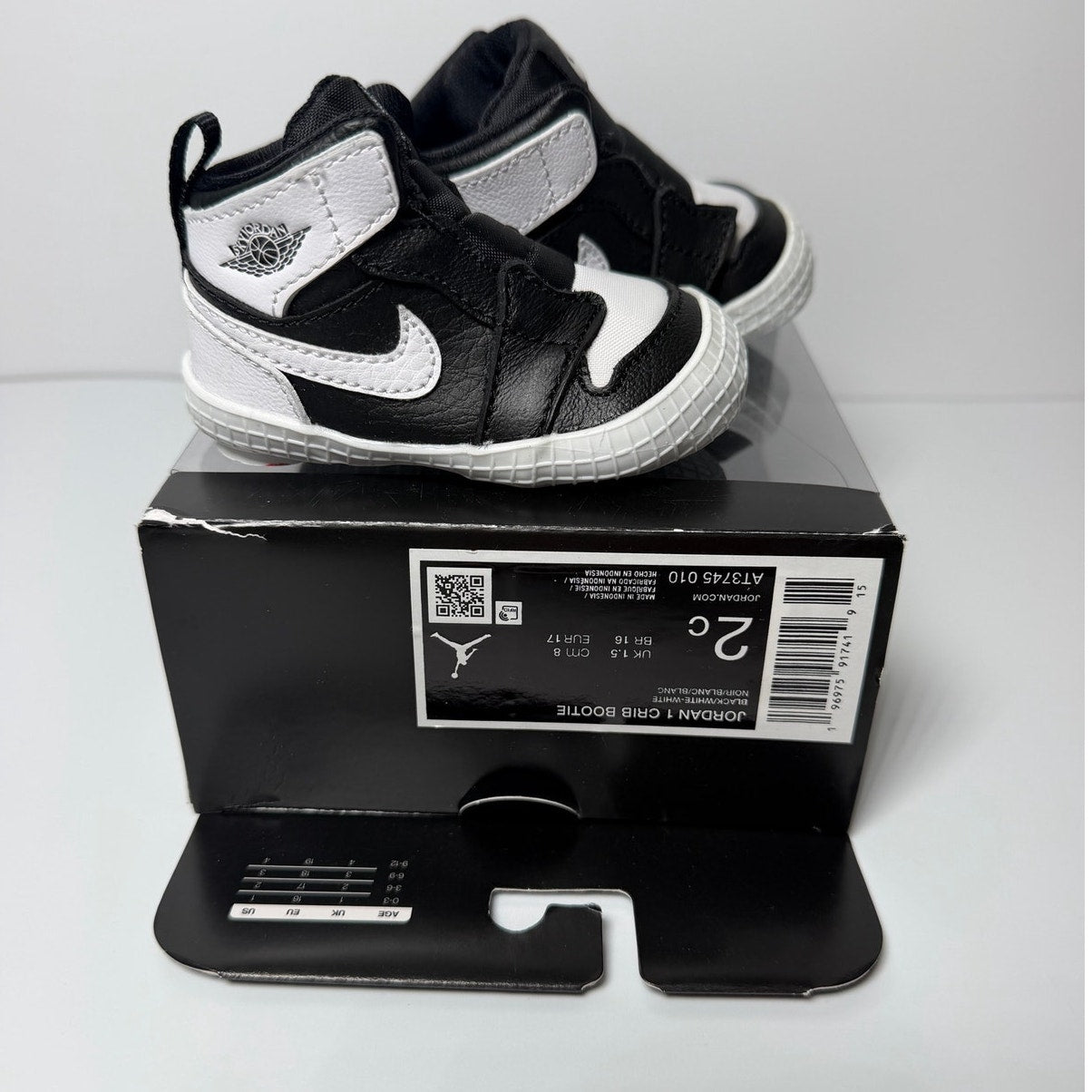 Nike Air Jordan 1 Retro High OG Crib Shoes – Infant Size 2C – Black / White