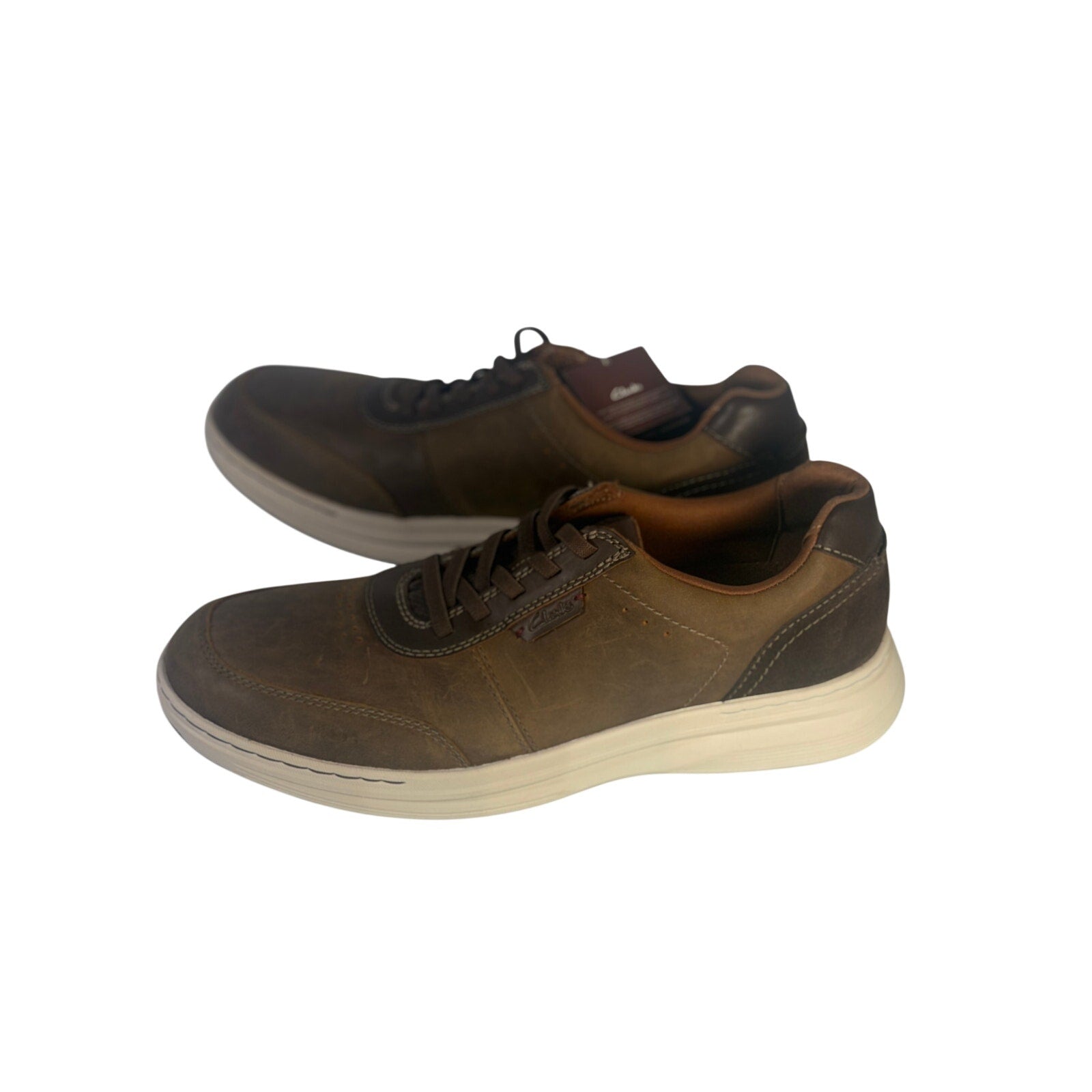 Clarks men's brown casual golf shoes, size 10 M, lace-up style, new in box, stylish and comfortable for sports or casual wear