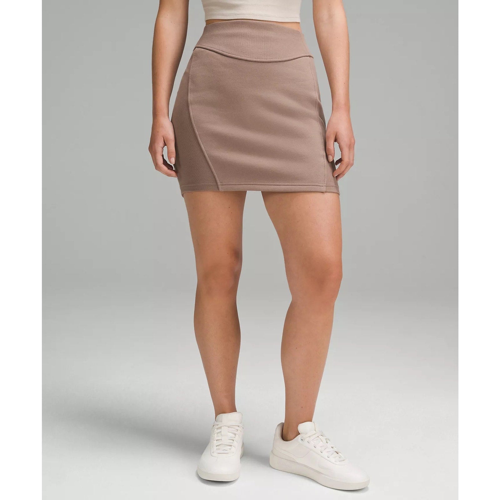 NWT Lululemon Scuba High-Rise Mini Skirt – Taupetastic (Brown) – Women’s Medium