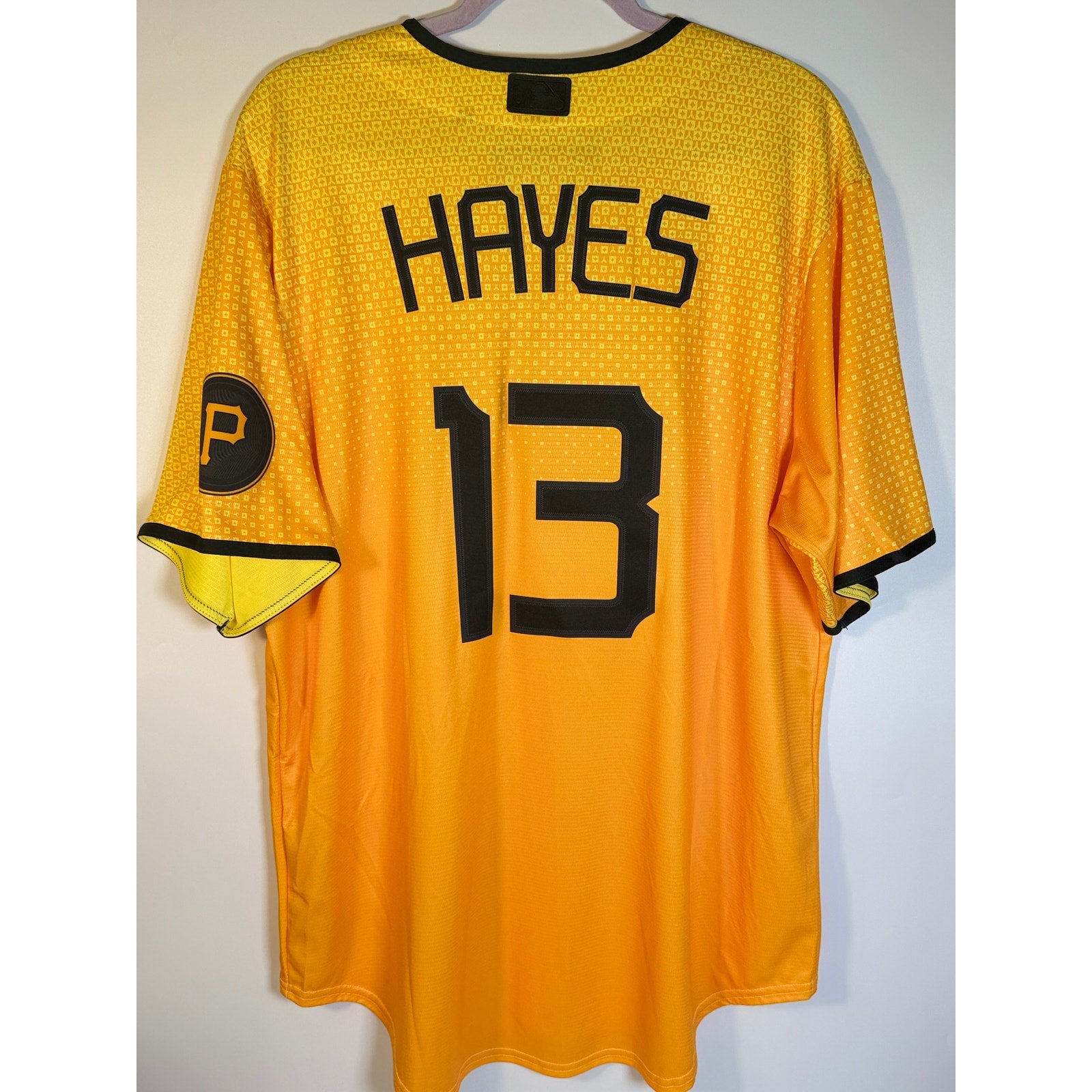 Nike Pittsburgh Pirates City Connect MLB Jersey Gold Men's Large NWT