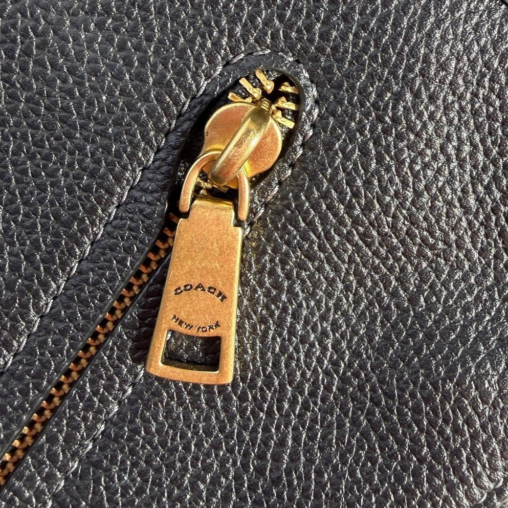 Coach Women’s Black Pebbled Leather Crossbody Shoulder Bag Gold-Tone Hardware
